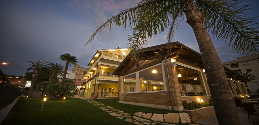 Tirreno Hotel 4*