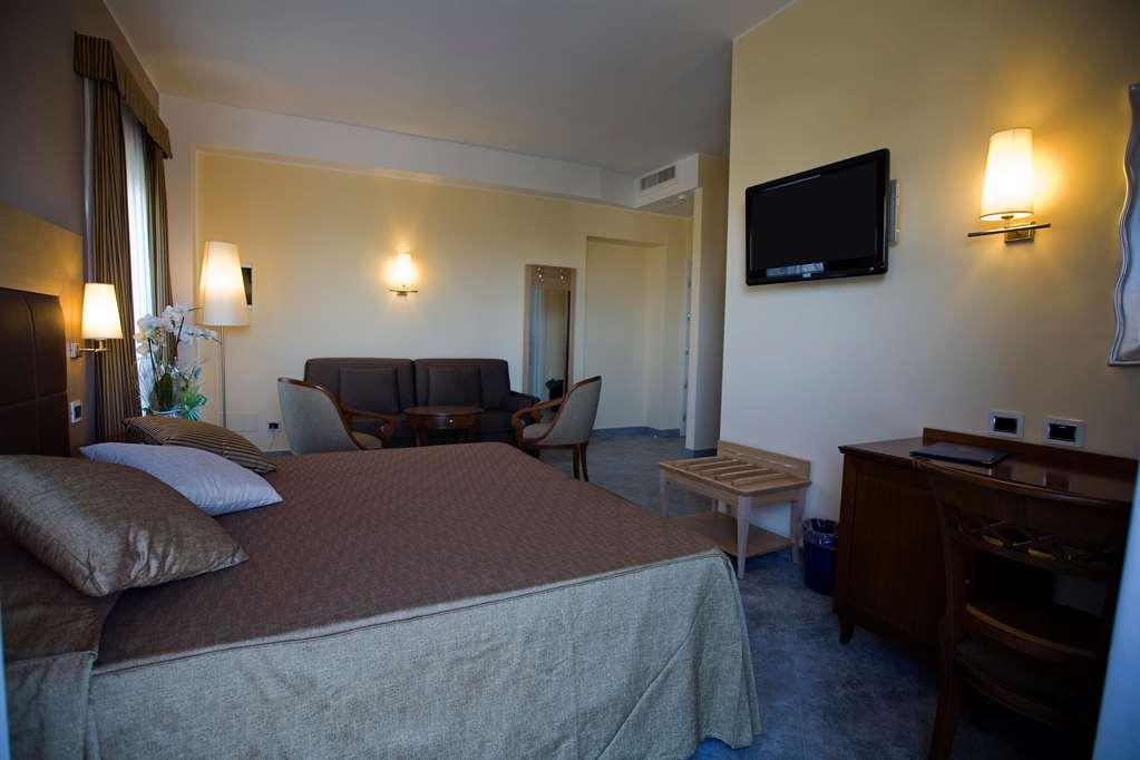 Tirreno Hotel 4*